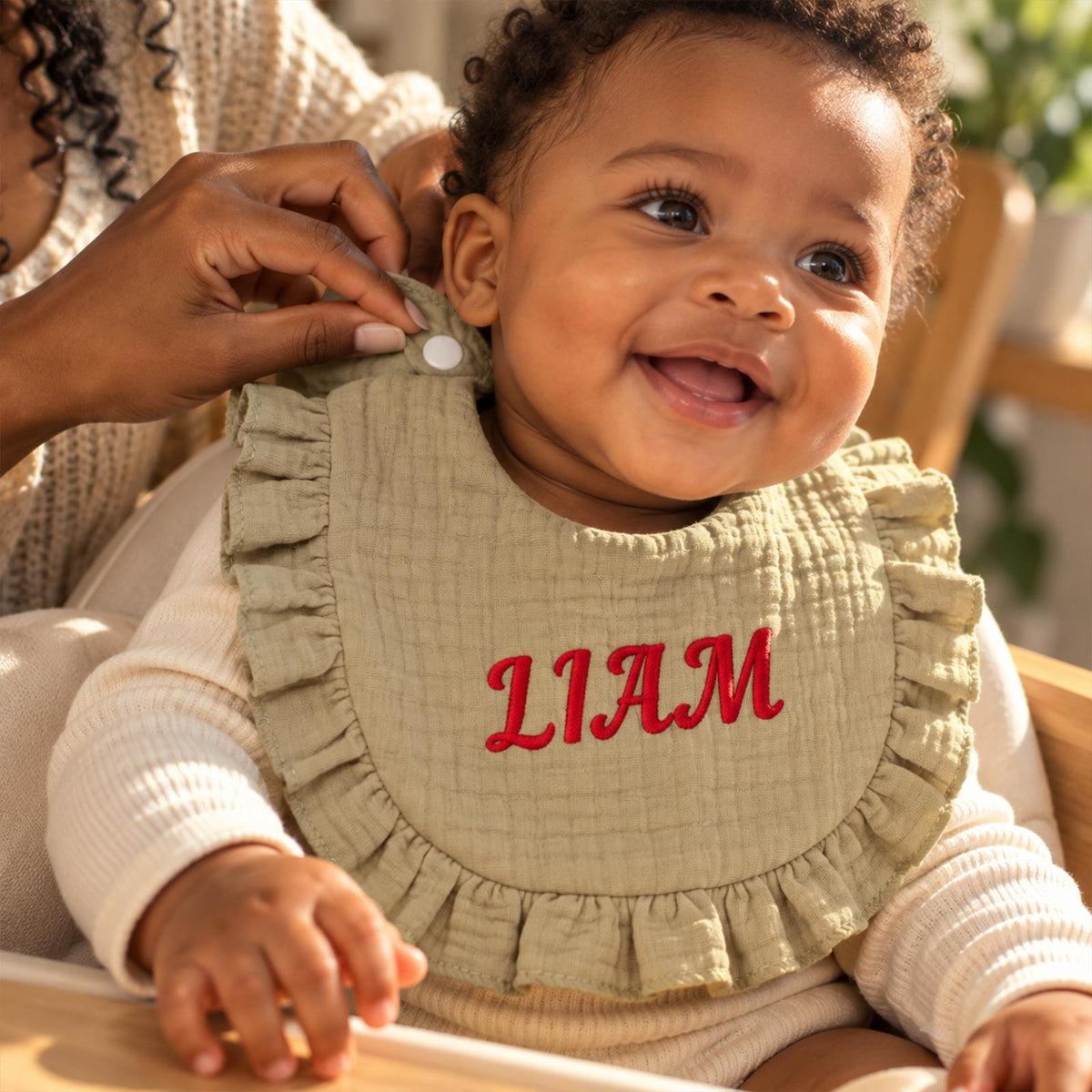 Bavoir à bave personnalisé pour bébé, bavoir en gaze à bord feuille de lotus avec prénom brodé