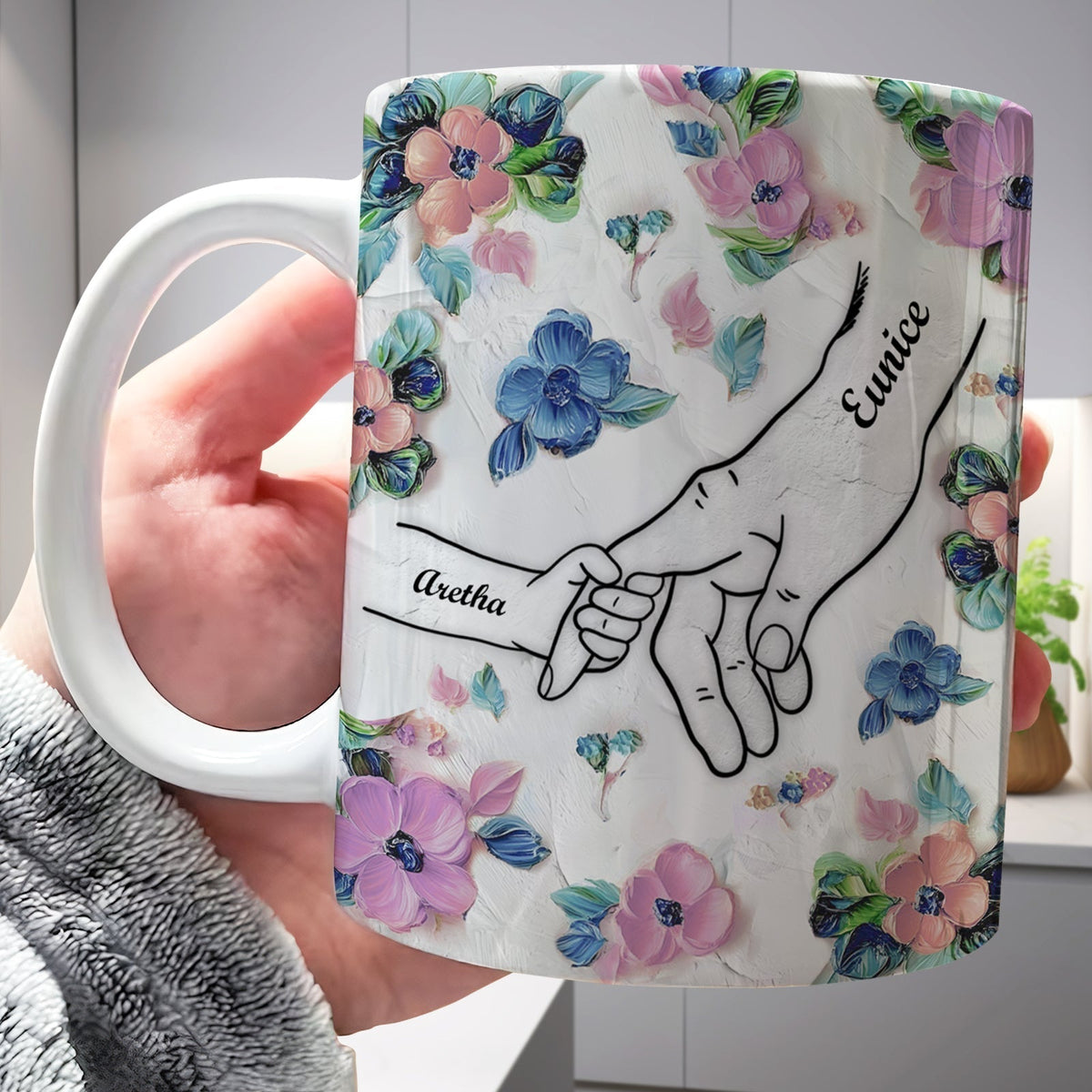 365Gifty unique family gift mug white ceramic with floral watercolor print and personalized linked hands Aretha Eunice