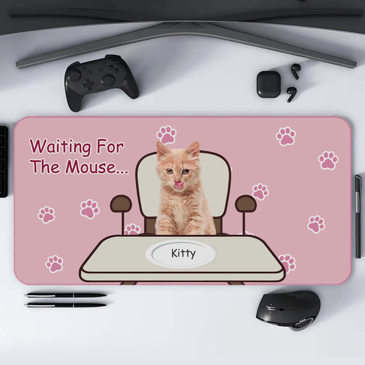Pet Lover - Waiting For The Mouse - Personalized Mouse Pad