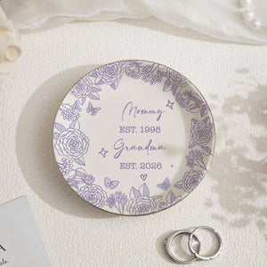 Personalized Grandma Ring Dish – A Timeless Celebration of Family