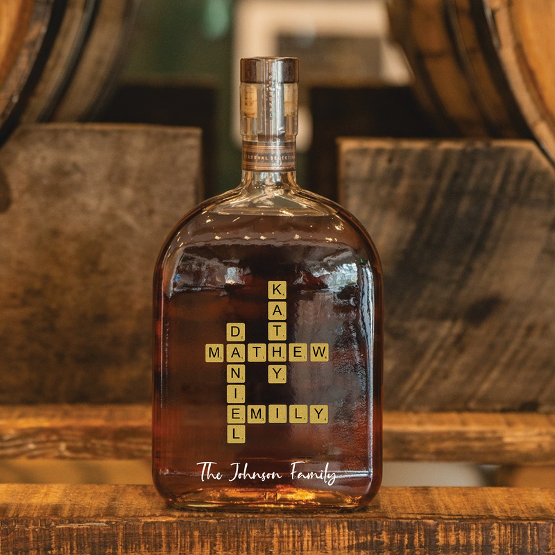 Personalized Whiskey Bottle with Family Names – Crossword Design Gift