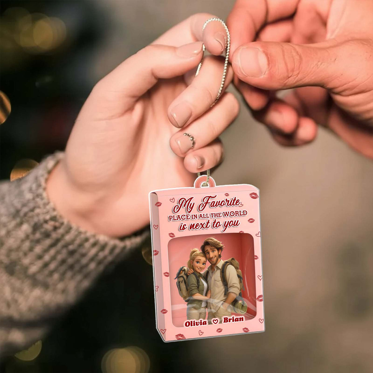 Personalized 3D couple gift box ornament featuring a couple and a heartfelt message