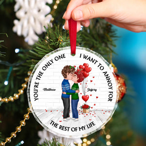 365Gifty personalized couple ornament with cartoon couple kissing and romantic message hanging on Christmas tree