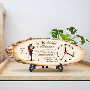 365Gifty personalized couple wooden clock with romantic message and illustration on natural wood slice stand