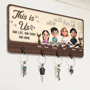 Personalized family key holder with cartoon family design and four key hooks for home organization